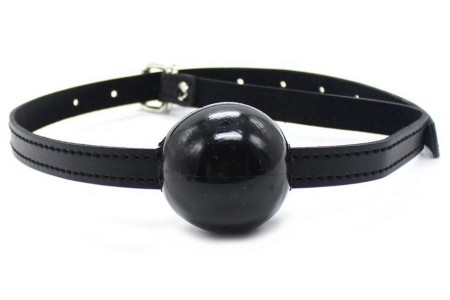 Черный кляп-шар из силикона