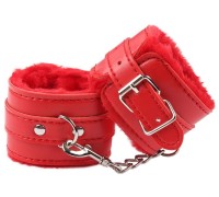 Наручники БДСМ красные с мехом