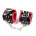 Черные наручники с красной меховой подкладкой - фото