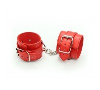 Красные наручники с карабином