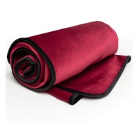 Влагоотталкивающее одеяло из микро-вельвета Liberator Fascinator Throw Travel Size бордовое
