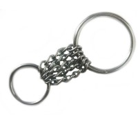 Хомут на пенис из двух металлических колец и цепочек