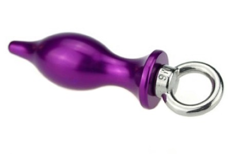 Фиолетовая металлическая анальная пробка с кольцом, размер S