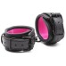 Матовые черно-розовые наручники на карабинах - фото 1