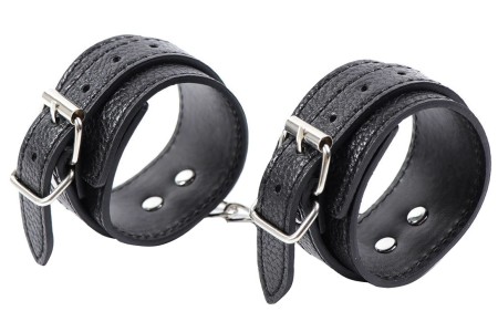 Классические черные наручники на цепи