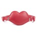 Силиконовый кляп-фаллос на красном ремне в виде губ - фото 2