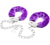 Металлические кандалы с фиолетовым мехом