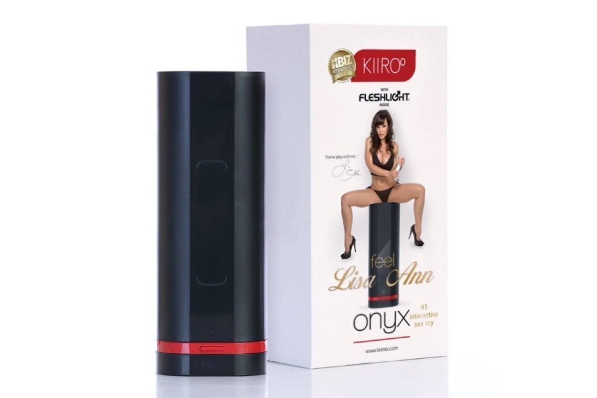 Интерактивный мастурбатор для секса на расстоянии Kiiroo Onyx Lisa Ann  14149 купить в Минске