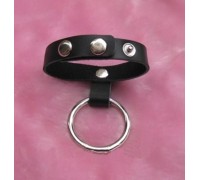 Металлическое кольцо на пенис с ремешком на кнопках