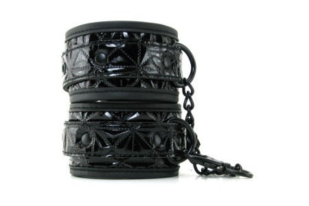 Дизайнерские черные наручники Luxury Fetish